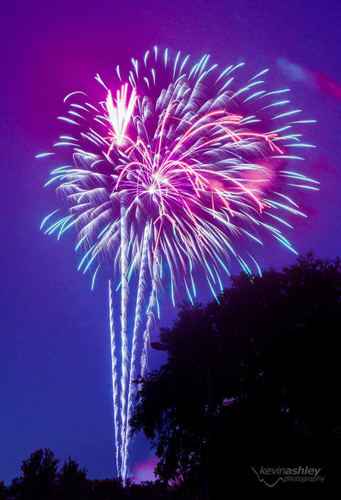 July 4th Fireworks – Corporate Woods in Overland Park, Kansas | Kevin ...